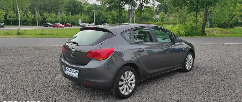 Opel Astra cena 22900 przebieg: 145000, rok produkcji 2011 z Orneta małe 121